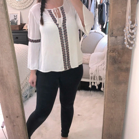 Forever 21 size medium boho cold shoulder top - Picture 1 of 5